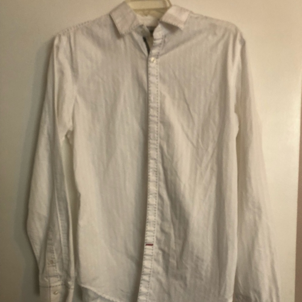 Men’s Guess long sleeve shirt